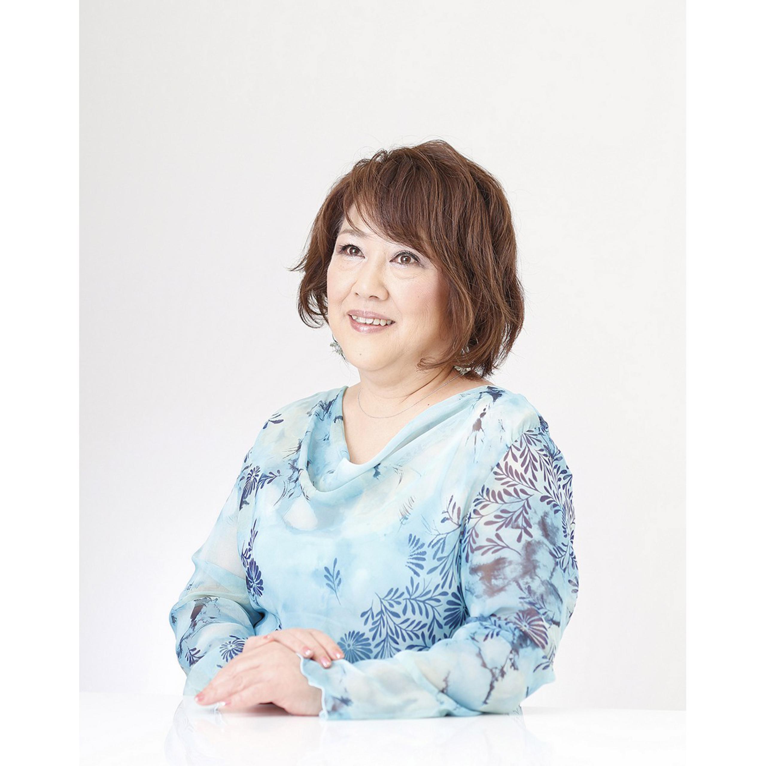 小坂　明子