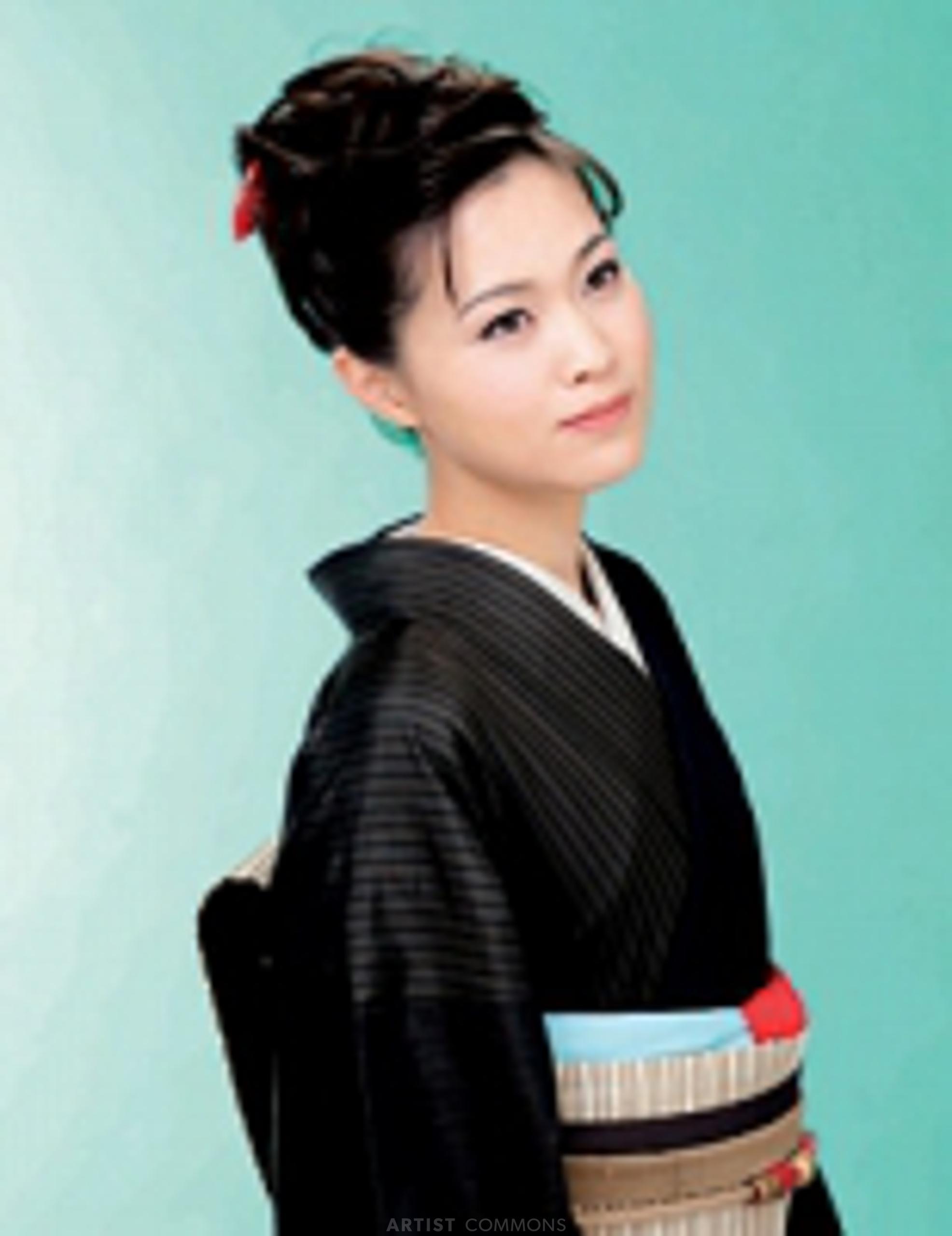 山本　智子