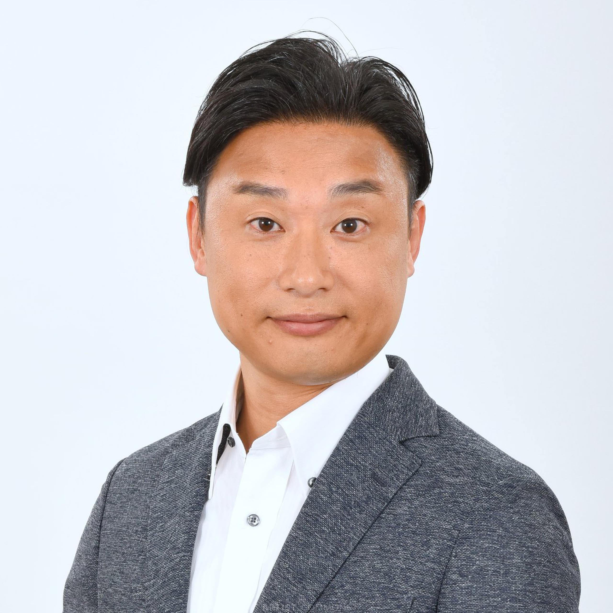 井上　雅雄