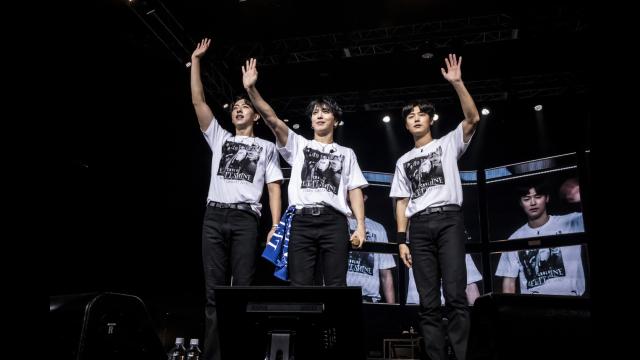 ＣＮＢＬＵＥ「ＡＵＴＵＭＮ　ＣＯＮＣＥＲＴ　２０２２　〜ＬＥＴ　ＩＴ　ＳＨＩＮ…