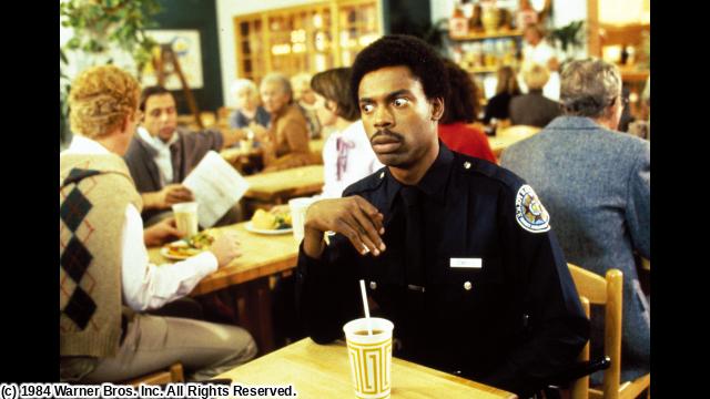 🈙ポリスアカデミー２　全員出動！（字幕版）