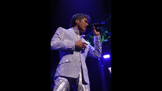 吉川晃司　横浜アリーナＬＩＶＥ　「ＫＥＥＰ　ＯＮ　ＫＩＣＫＩＮ'　＆　ＳＩ…