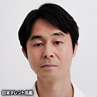 足立 智充