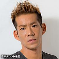 村内　孝志