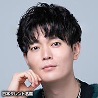 駒田 航