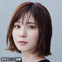 松岡　茉優