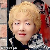 真梨邑　ケイ