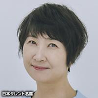 猫背　椿